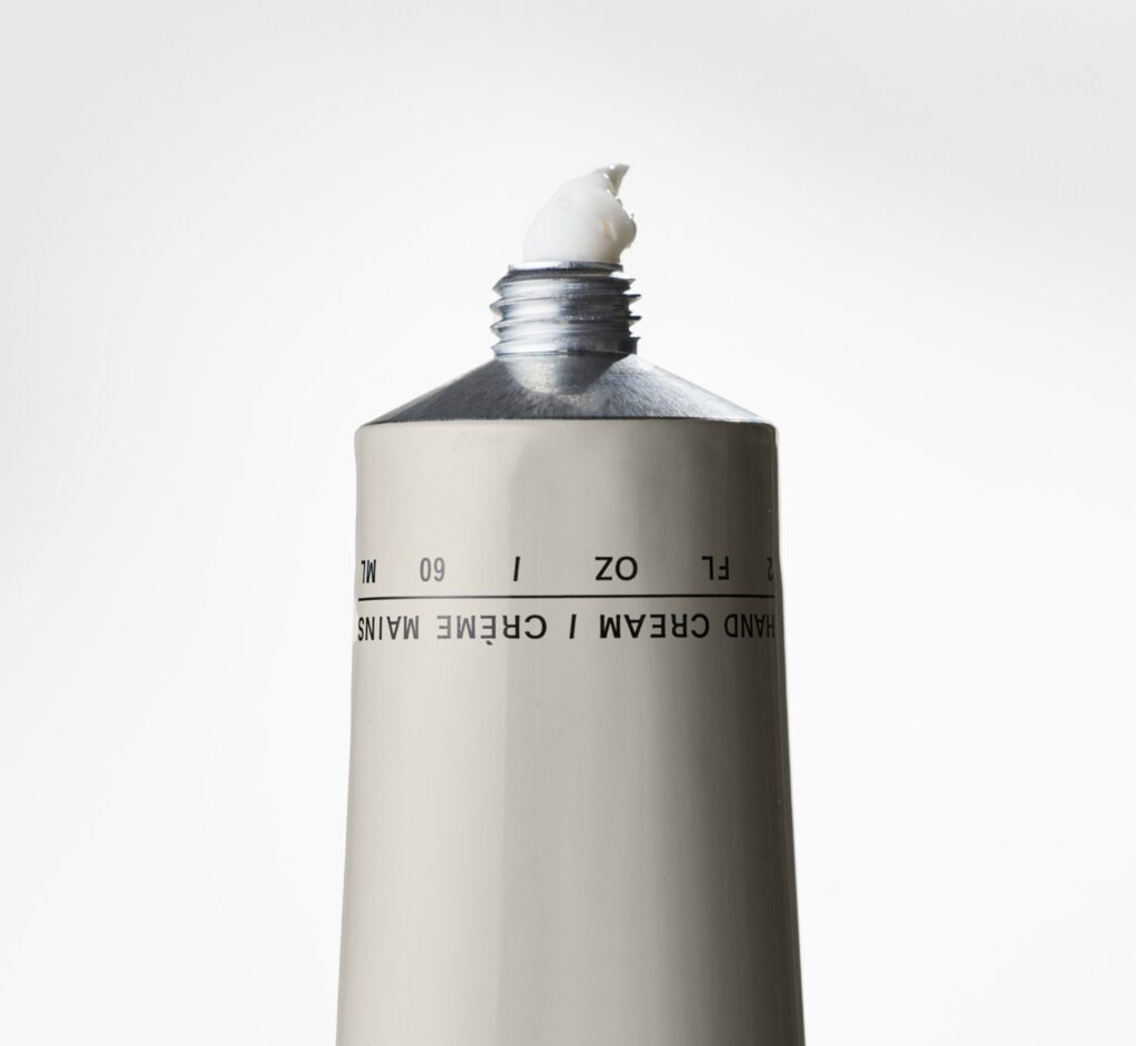 Hand Cream S V   2.jpg